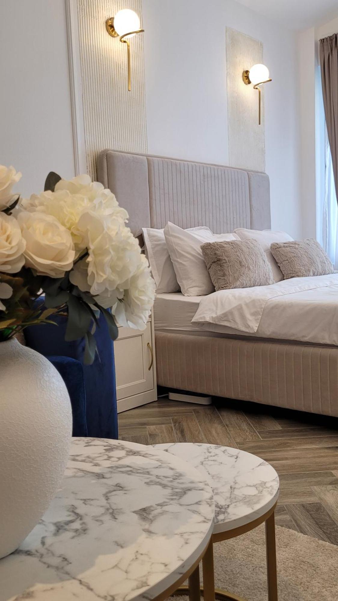 Appartamento Luxury Mansion Bucarest Esterno foto