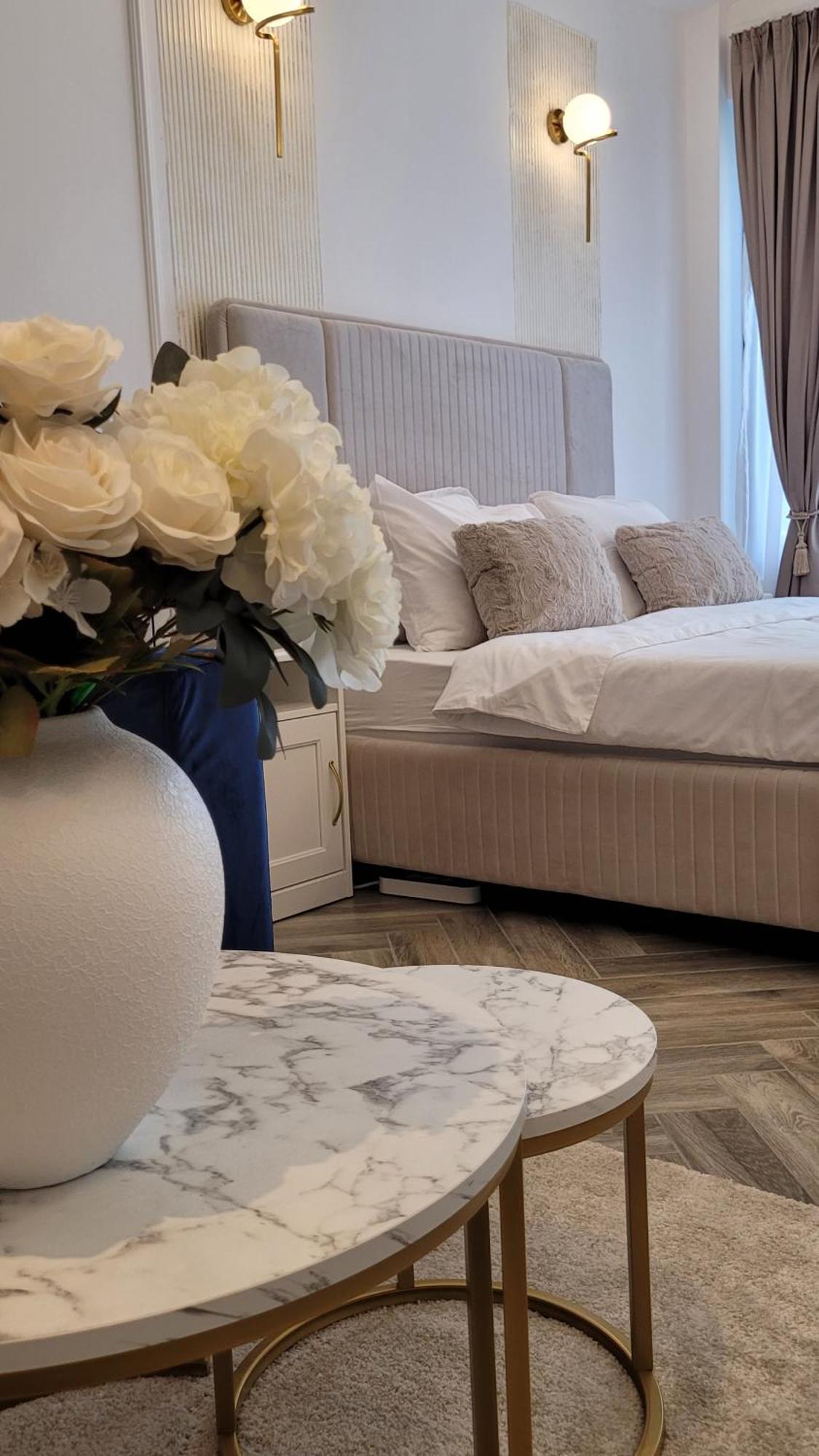 Appartamento Luxury Mansion Bucarest Esterno foto